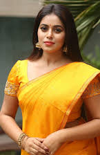 Shamna Kasim as 