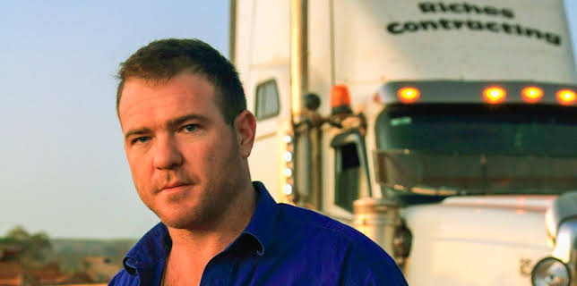 1:00 AM: Outback Truckers (S2 E10) (S2) | Paramount | 3/21 2026