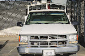 Two Shallow Graves, Season 1: The Killer's Truck