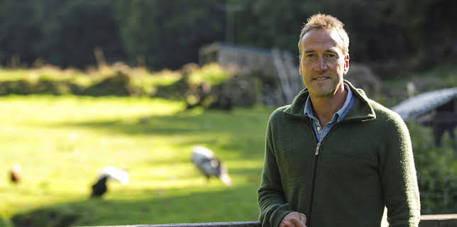 8:00 PM: Ben Fogle: New Lives in the Wild (S14 E5) (S14) | 5 Select | 12/12 2025