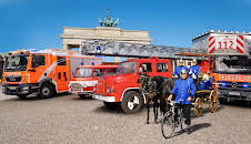 175 Jahre Berliner Feuerwehr – der große Fahrzeugkorso