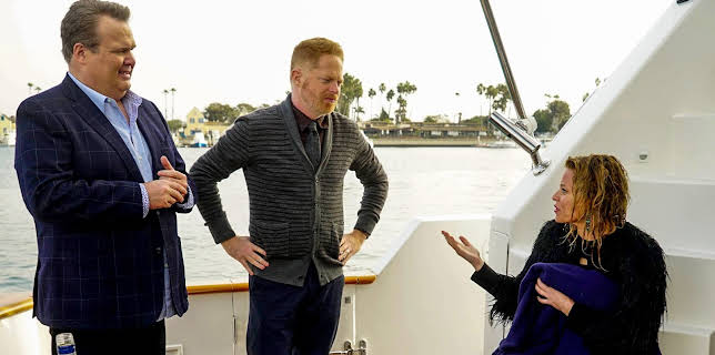 4:00 PM: Modern Family | E4 | 1/23 2026