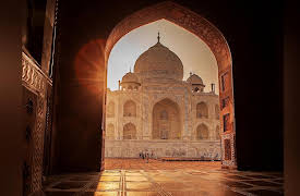 World Heritage Sites: Exploring the World’s Greatest Places: The Taj Mahal of Agra
