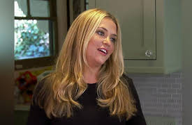 The World According to Paris Season 1: New Year, Old Drama