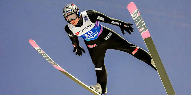 V-cup, hopp: Stor bakke, menn forts.