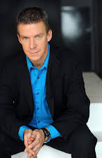 Timothy E. Brummund som 