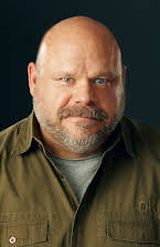 Kevin Chamberlin som 