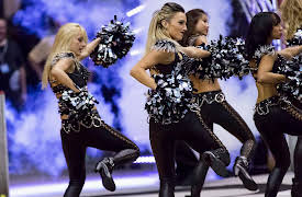 4th and Loud: Season 1: Paranoid Activity