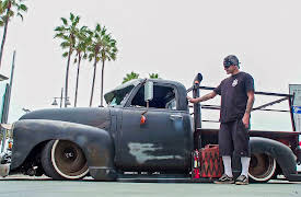 Garage Dreams, Season 2: Westside, Fastback Frontier and Custom Mike