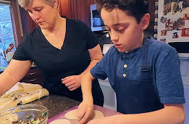Molly of Denali: Awesome Info Kids, Season 1: Homemade Dumplings