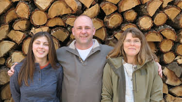 00:45: Homestead Rescue (S2 E2) (S2) | Animal Planet | 4/12 2026