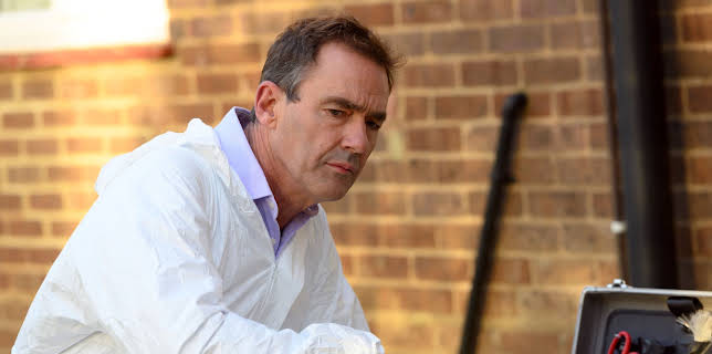 21:45: Tyst vittne (S23 E9) (S23) | Kanal 11 | 1/18 2026