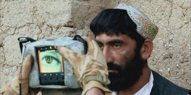 04:00: Ross Kemp: Back on the Frontline (S1 E1) (S1) | TV10 | 11/5 2025