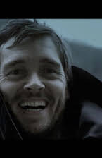 Robbie Nock como Co-pilot Air Yuri