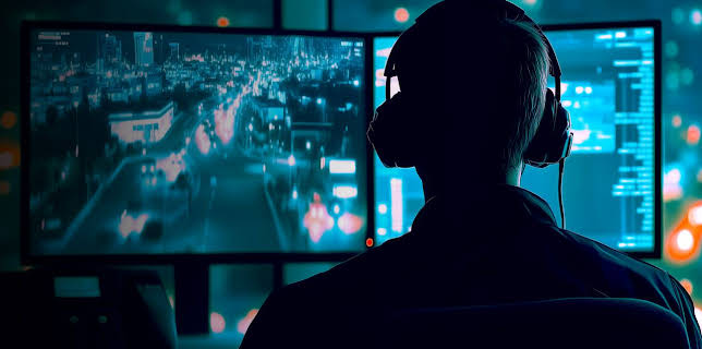 12:05 AM: 999: Killer on the Line (S1 E5) (S1) | Channel 5 | 11/12 2025