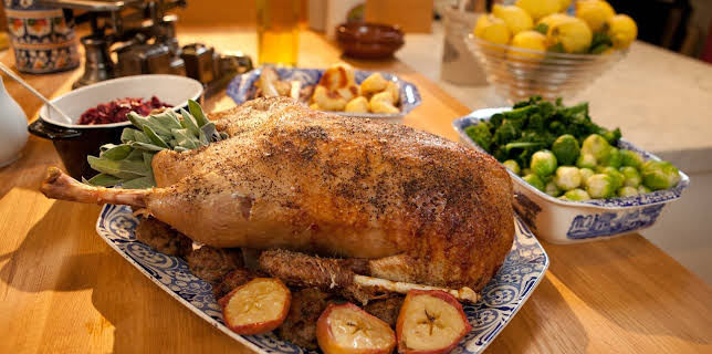 4:00 PM: Hairy Bikers' Best of British (S1 E21) (S1) | Dave | 12/14 2025