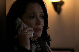 Mujeres Rompiendo El Silencio: The Escort