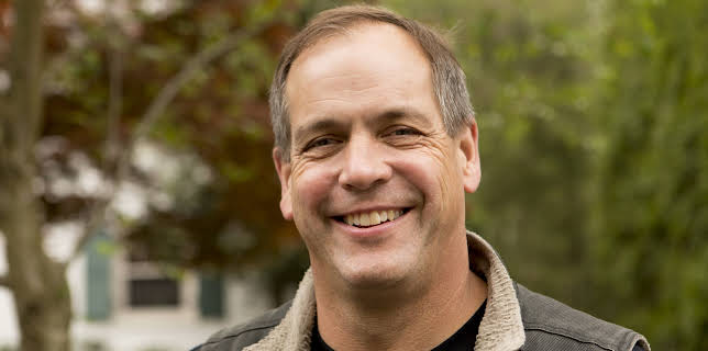 06:00: Salvage Dawgs (S2 E1) (S2) | Discovery Channel | 3/26 2026