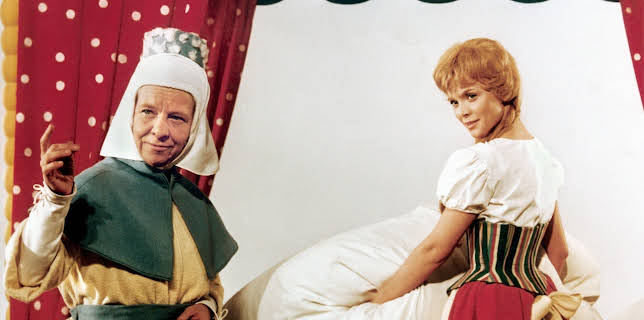 11:45: Frau Holle | Das Erste | 12/24 2025