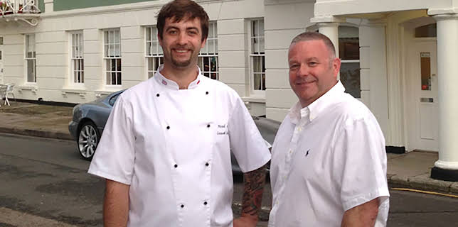 4:20 AM: Four in a Bed | Channel 4 | 12/6 2025