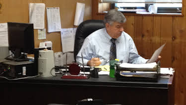 01:45: Min nabo er morder (S3 E1) (S3) | FEM | 4/14 2026