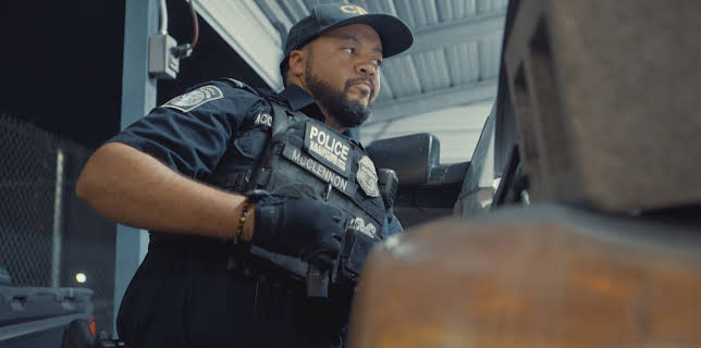 8:00 AM: Border Force America's Gatekeepers (S5 E5) (S5) | Dave | 11/26 2025