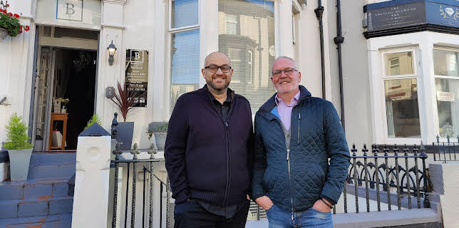 7:25 PM: Four in a Bed | More 4 | 12/6 2025