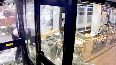 1:25 AM: Criminals: Caught On Camera (S6 E2) (S6) | 5 Star | 3/30 2026