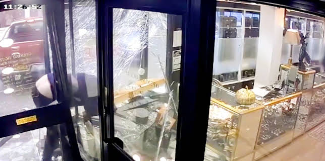 12:00 AM: Criminals: Caught On Camera (S6 E2) (S6) | 5 Star | 3/24 2026