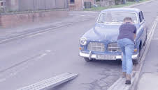 Bangers & Cash (S5 E15)