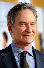 Kevin Kline como Donald Woods
