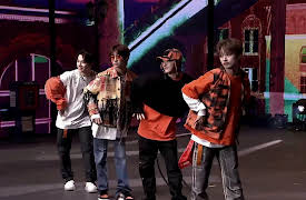 SEVENTEEN in CARAT LAND (2020): SEVENTEEN in CARAT LAND (2020) Episode 1