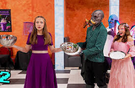 Shiloh and Bros: Roblox Monster Restaurant In Real Life