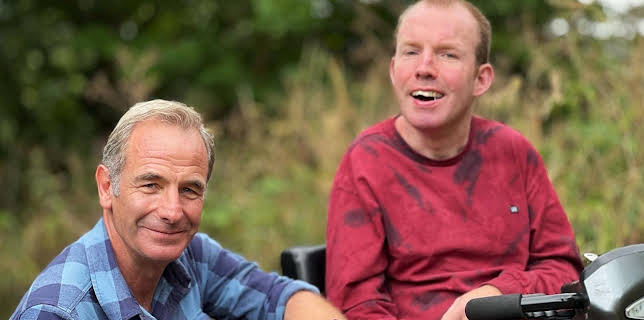 8:15 PM: Robson Green's Weekend Escapes (S1 E4) (S1) | Yesterday | 2/8 2026