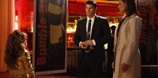 12:10: Bones (S5 E7) (S5) | Viasat Series | 11/14 2025