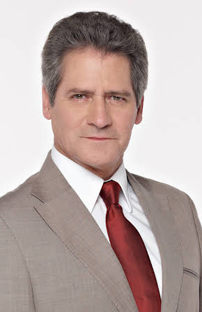 Leonardo Daniel as 