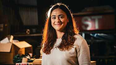 2:00 AM: Masters Of Reinvention (S1 E6) (S1) | Yesterday | 3/31 2026