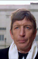 Terence Longdon como Secretary 
  
  
  (as Terence Langdon)