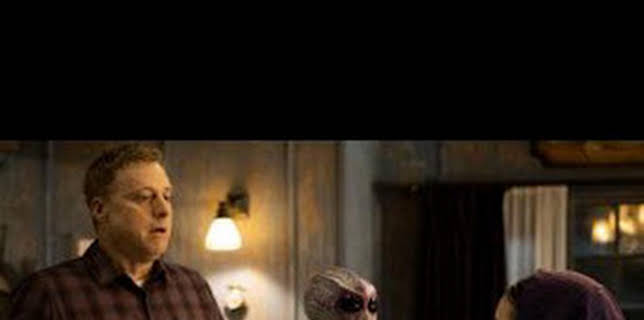 08:43: Resident Alien (T3): Ep.7 Aquí viene mi bebé | SYFY | 1/9 2026