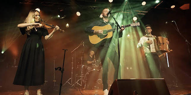 11:00 PM: Trail West is Caraidean aig Barrowland | BBC Alba | 1/11 2026