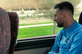 Messi’s World Cup: The Rise of a Legend: The Weight of a Nation