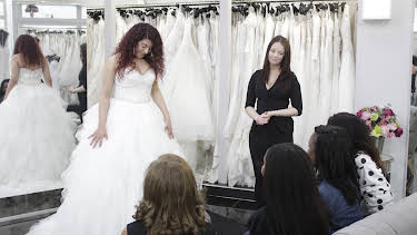 07:00: Say yes to the Dress UK (S4 E19) (S4) | TLC | 11/19 2025