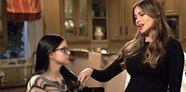 3:20 AM: Modern Family | E4 | 12/5 2025