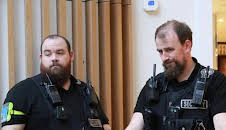 Gauner vs. Kaufhaus-Cops