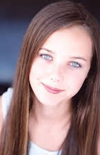 Taylor Anne Reid als Clara Gibson