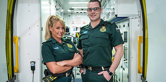 11:05 PM: 999: On the Front Line | More 4 | 11/6 2025