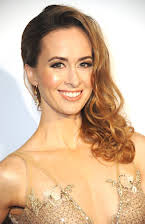 Erin Carufel som Officer Ash