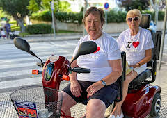 Hotel Benidorm: Sun, Sea & Sangria