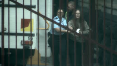 01:15: Dødelig familiemiddag: Rettssaken | NRK 2 | 3/28 2026