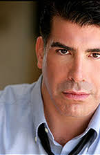 Bryan Batt como 